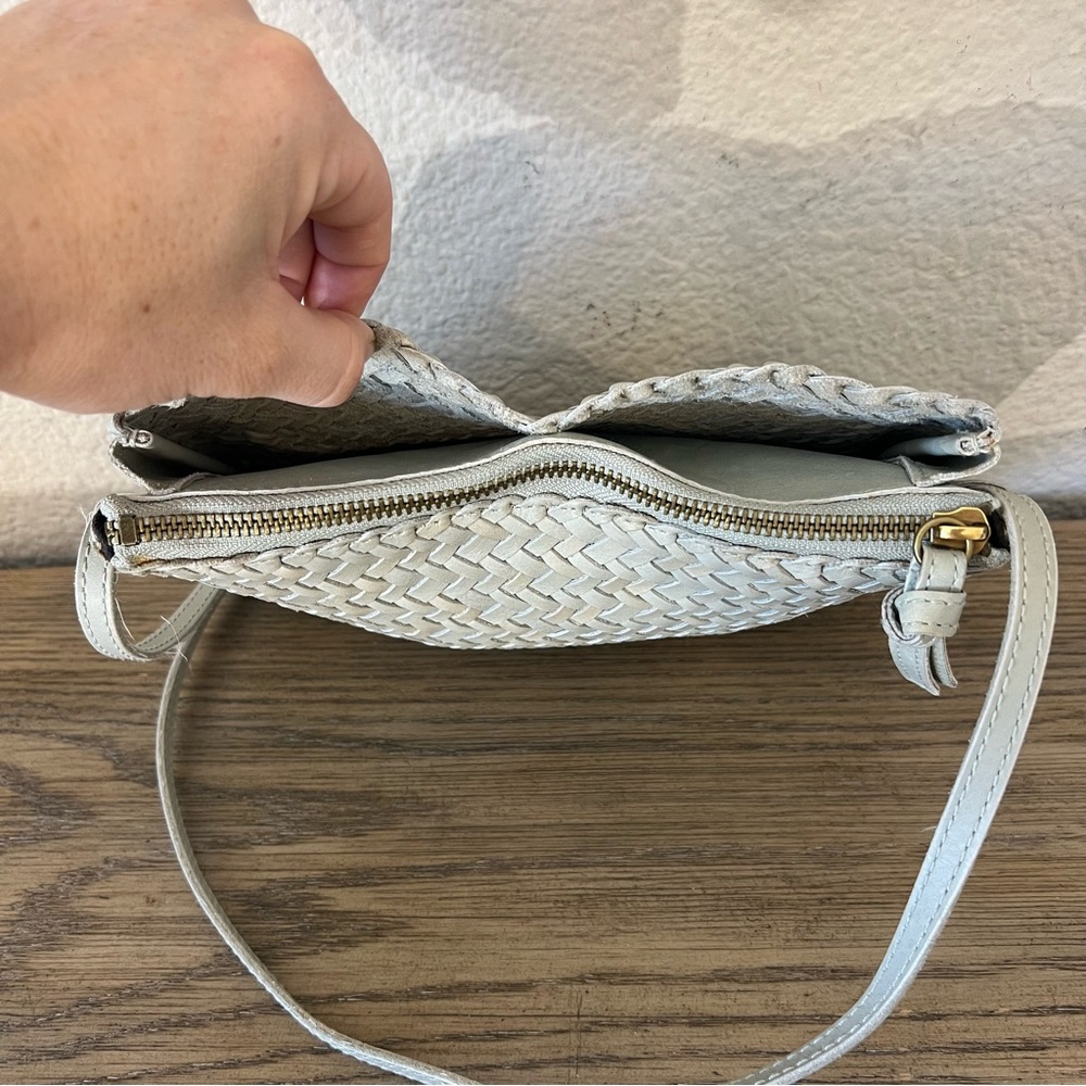 Madewell the knotted crossbody bag woven leather ashen sage green - Picture 12 of 14